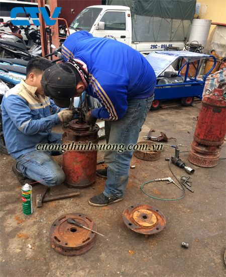 Động cơ bị bó cứng do mất đồng tâm