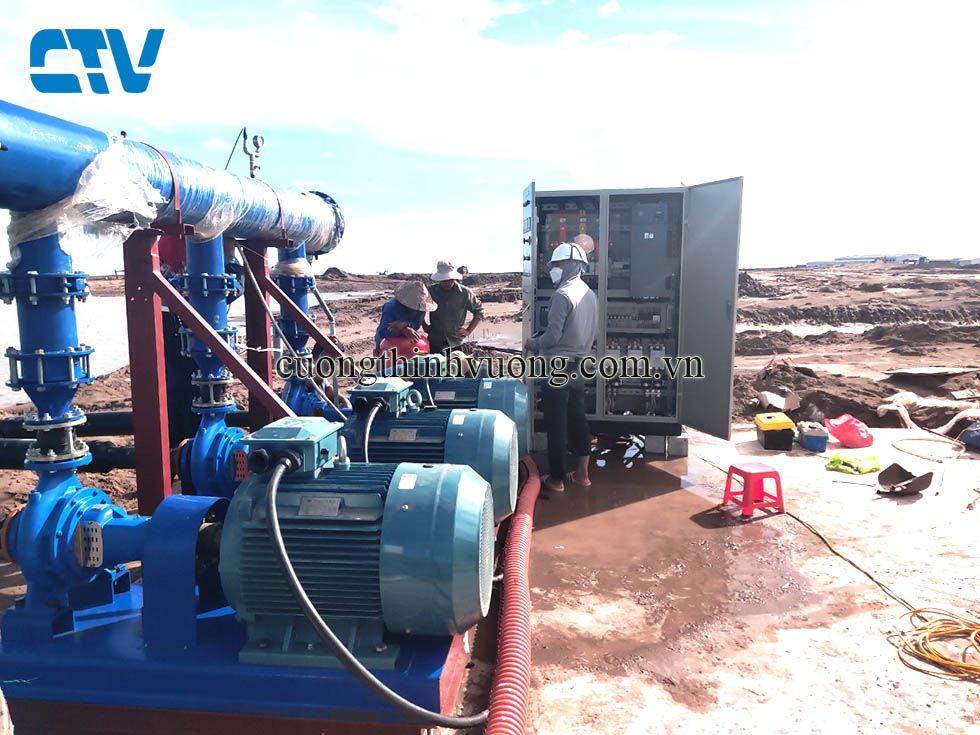 Thi công lắp đặt hệ thống bơm tăng áp tưới cỏ sân gôn