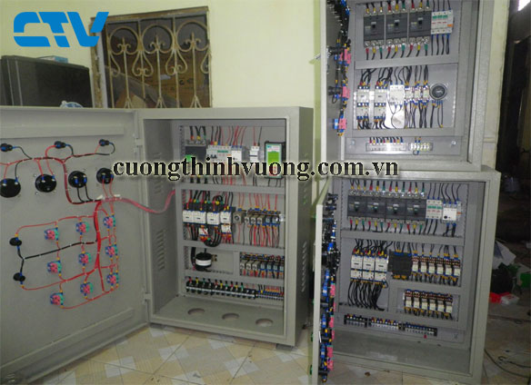Thiết kế và lắp đặt tủ điện cho các hệ thống máy bơm nước